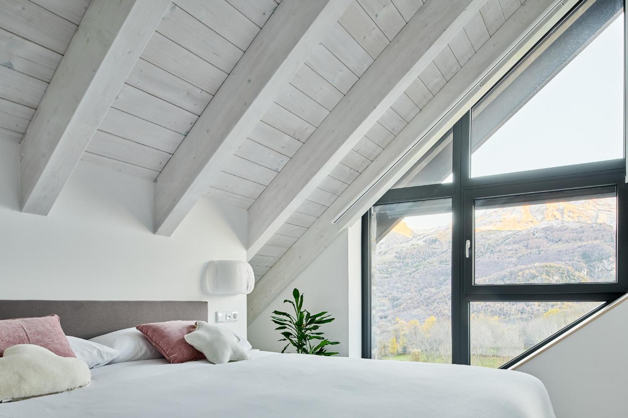 Casa De La Paz En El Valle De Tena Sandiniés エクステリア 写真