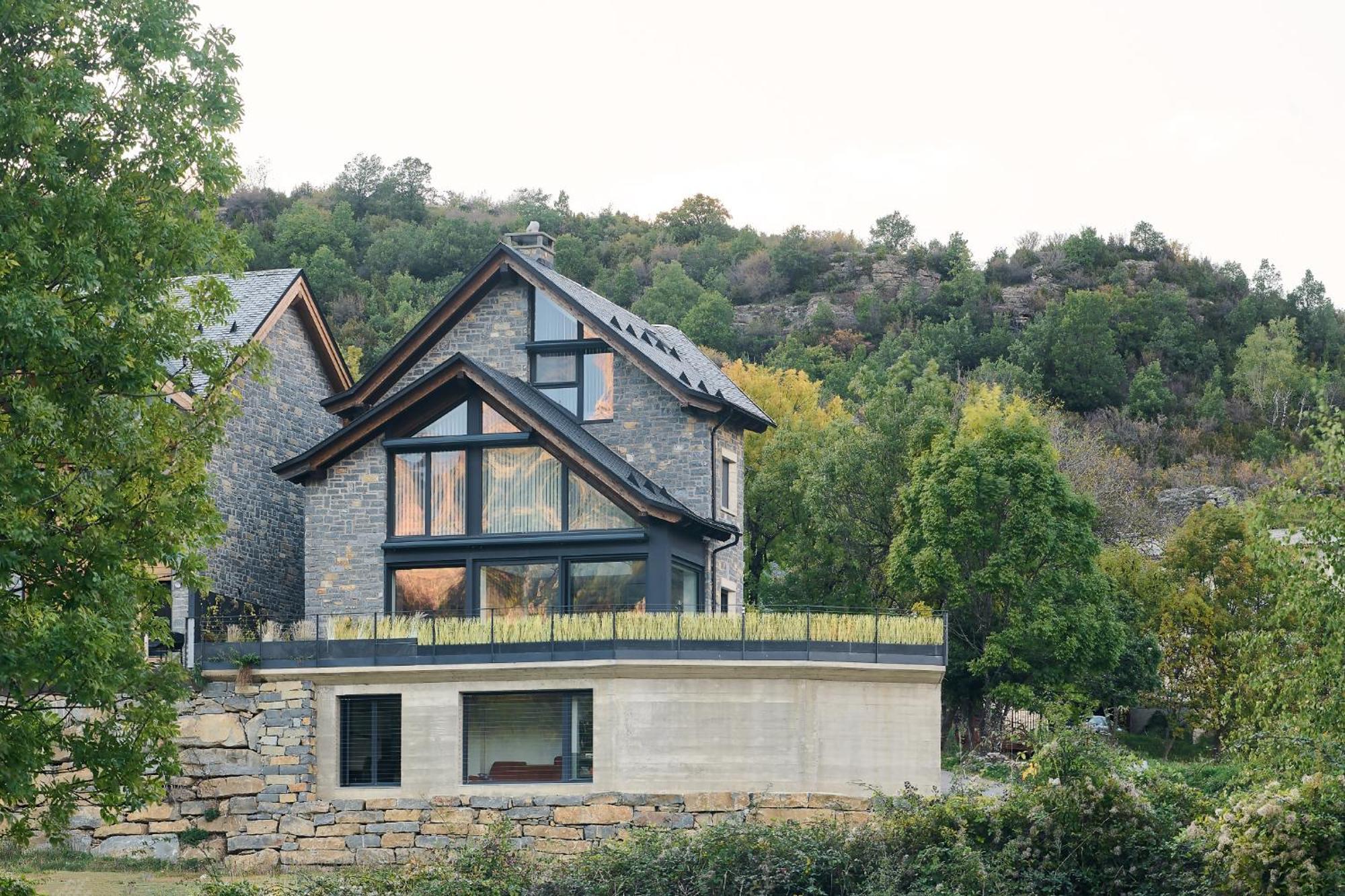 Casa De La Paz En El Valle De Tena Sandiniés エクステリア 写真